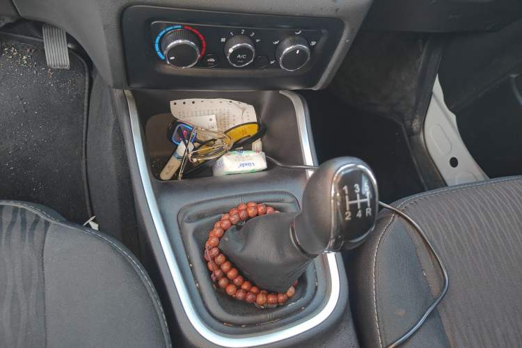 Used Jinbei Gold Hiace M Classic  Gear Lever