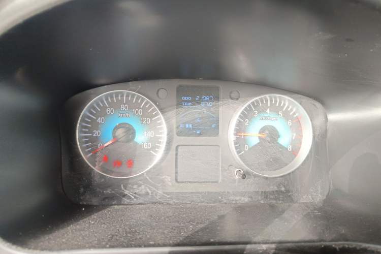 Used Jinbei Gold Hiace M Classic 2024 1.5L Engineering Lion Passenger Vehicle 6 Seats Instrument Cluster