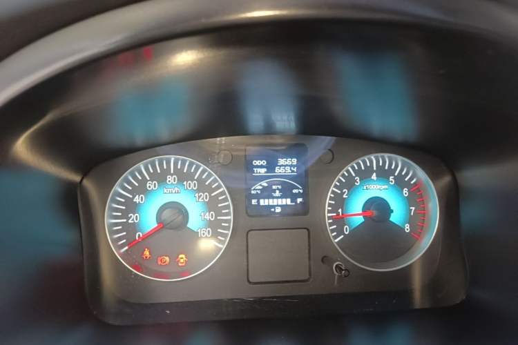 Used Jinbei Gold Hiace M Classic 2024 1.5L Travel Lion Passenger Van 7 Seats Instrument Cluster
