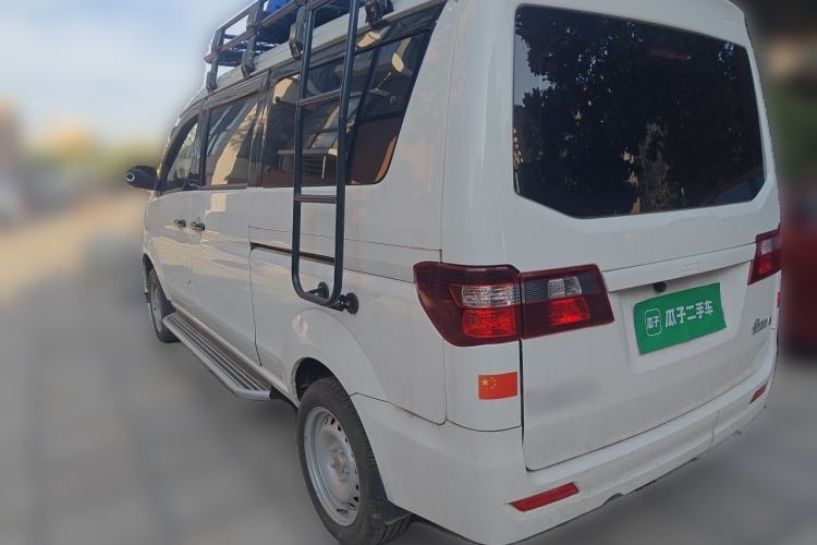 Used Jinbei Gold Hiace M Classic  Rear Left 45 Deg