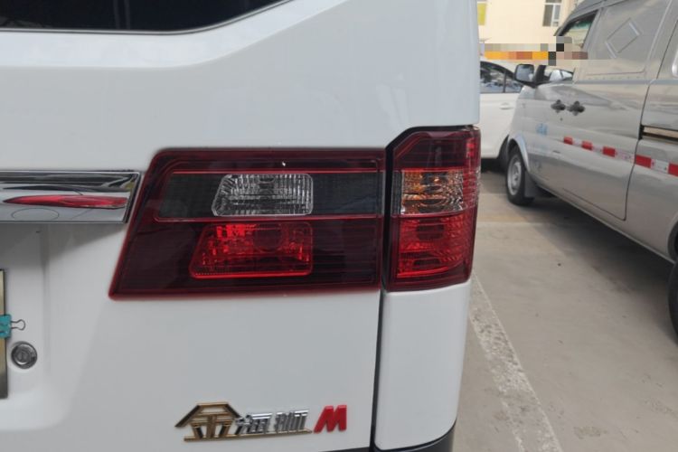 Used Jinbei Gold Hiace M Classic 2024 1.5L Travel Lion Passenger Van 7 Seats Right Rear Taillight