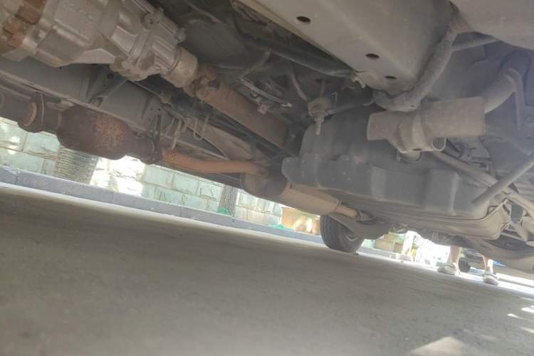Used Jinbei Grace 2008 2.4L Zunling Standard (Long Wheelbase) 9-Seater 4RB2 Chassis Front Left
