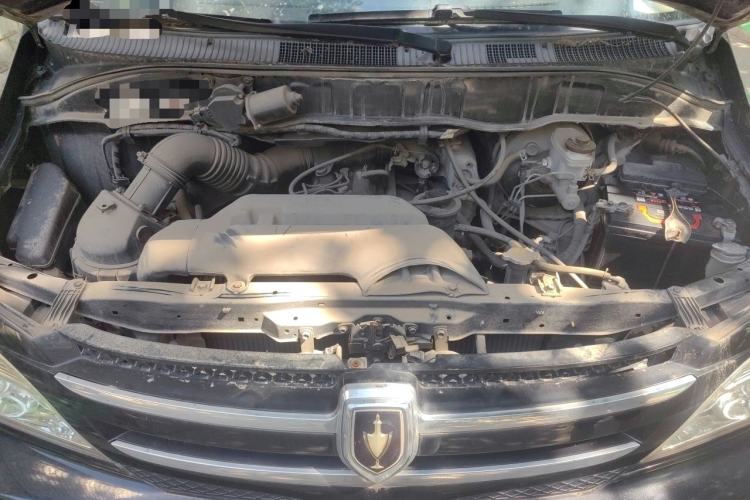 Used Jinbei Grace 2008 2.4L Zunling Standard (Long Wheelbase) 9-Seater 4RB2 Engine Bay