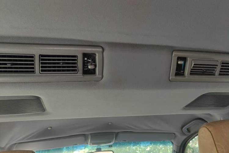 Used Jinbei Grace 2008 2.4L Zunling Standard (Long Wheelbase) 9-Seater 4RB2 Headliner