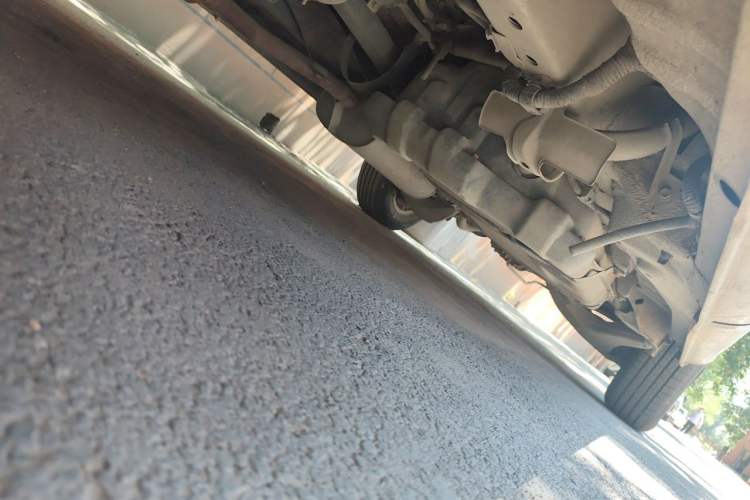 Used Jinbei Grace 2008 2.0L Zhi Ling Standard Version (Short Wheelbase) 4G20D4L Chassis Front Left