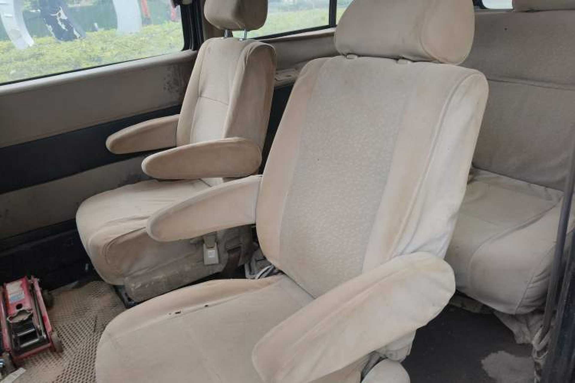 Used Jinbei Grace 2008 2.0L Zhi Ling Base Version (Long Wheelbase) 9-Seater 4G20D4L Left Rear Seat