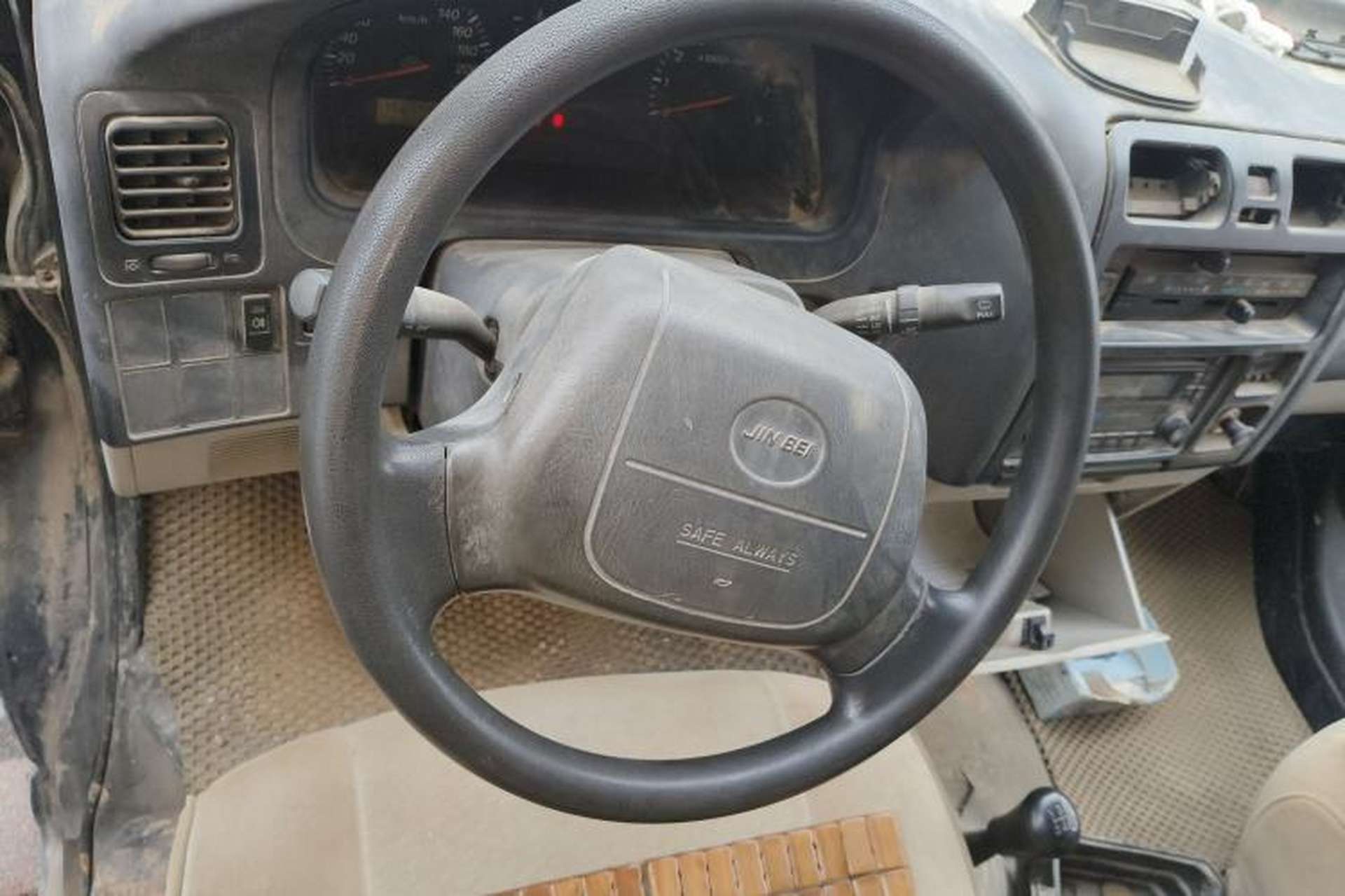 Used Jinbei Grace 2008 2.0L Zhi Ling Base Version (Long Wheelbase) 9-Seater 4G20D4L Steering Wheel