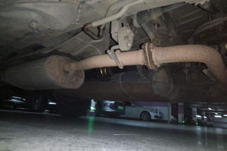 Used Jinbei Grace 2008 2.0L Zhi Ling Standard Version (Short Wheelbase) 4G20D4L Chassis Front Right