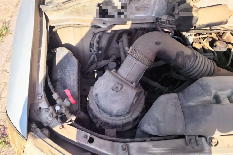 Used Jinbei Grace 2008 2.0L Zhi Ling Base Version (Long Wheelbase) 9-Seater 4G20D4L Engine Bay Right