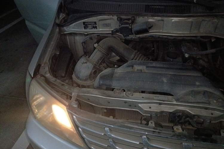 Used Jinbei Grace 2008 2.0L Zhi Ling Standard Version (Short Wheelbase) 4G20D4L Engine Bay Right