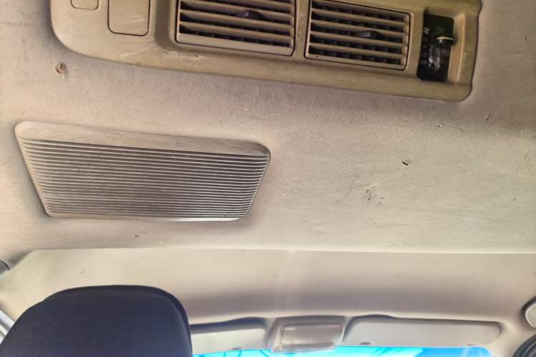 Used Jinbei Grace 2008 2.0L Zhi Ling Base Version (Long Wheelbase) 9-Seater 4G20D4L Headliner
