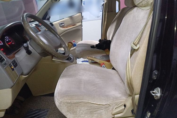Used Jinbei Grace 2010 2.4L 3rd Generation Luxury Long-Wheelbase 9-Seater — 4RB2 Left Front Seat
