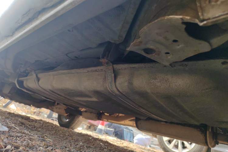 Used Jinbei Grace 2010 2.0L Ruixiang Luxury Version (Short Wheelbase) 1TR Chassis Rear Left