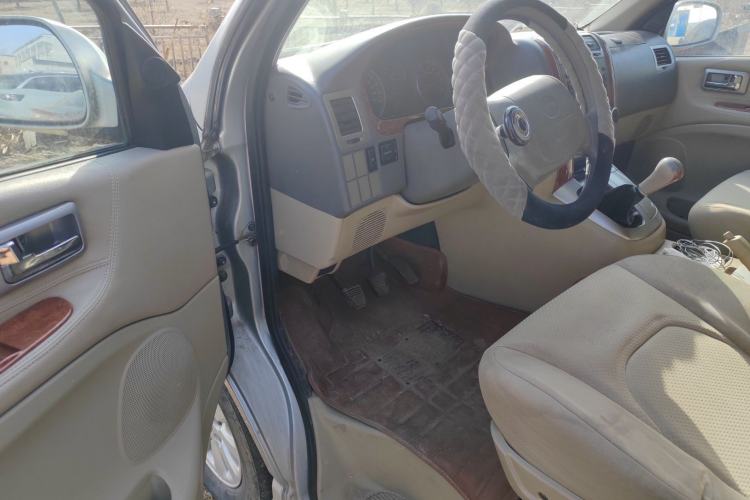 Used Jinbei Grace 2010 2.0L Ruixiang Luxury Version (Short Wheelbase) 1TR Driver Seat