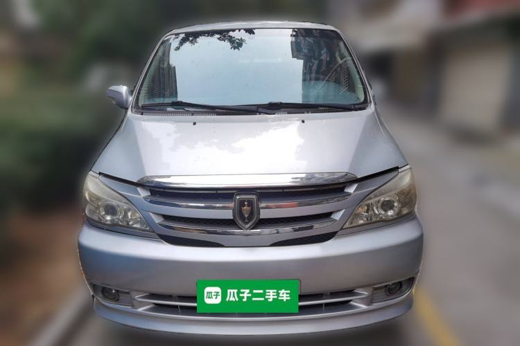 Used Jinbei Grace 2010 2.4L 3rd Generation Zunling Standard Version 9 Seats 9 Seats 4RB2 Front