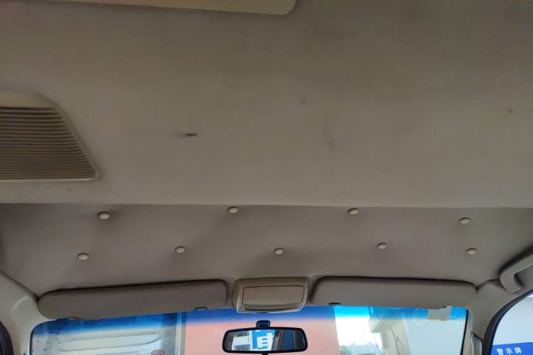 Used Jinbei Grace 2010 2.4L 3rd Generation Luxury Long-Wheelbase 9-Seater — 4RB2 Headliner