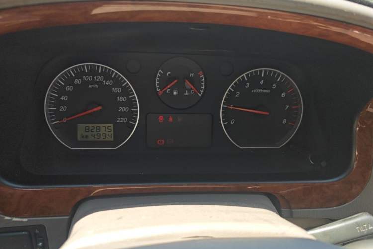 Used Jinbei Grace 2010 2.7L 3rd Generation Yu Ling Luxury Version Long Wheelbase 9-Seater Equipped with 2TR Engine Instrument Cluster