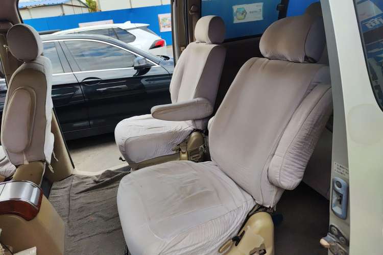 Used Jinbei Grace 2010 2.4L 3rd Generation Luxury Long-Wheelbase 9-Seater — 4RB2 Left Rear Seat