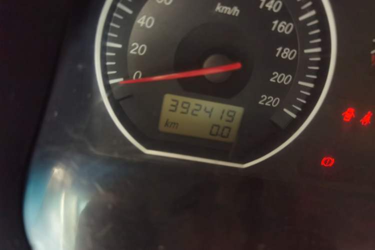 Used Jinbei Grace 2010 2.4L 3rd Generation Zunling Standard Version 9 Seats 9 Seats 4RB2 Odometer Close Up