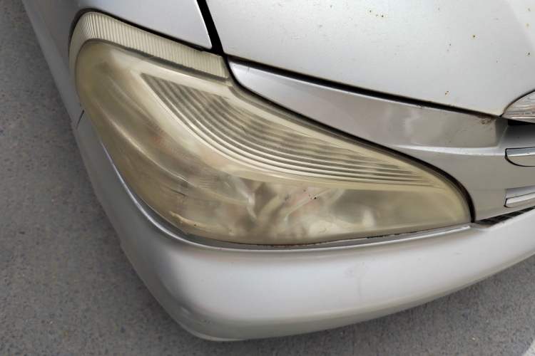 Used Jinbei Grace 2010 2.4L 3rd Generation Luxury Long-Wheelbase 9-Seater — 4RB2 Right Front Headlight