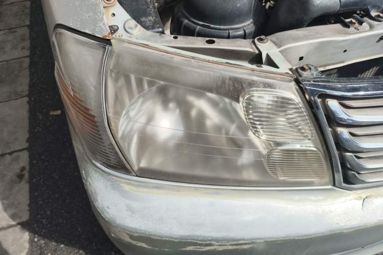 Used Jinbei Grace 2010 2.0L Ruixiang Luxury Version (Short Wheelbase) 1TR Right Front Headlight