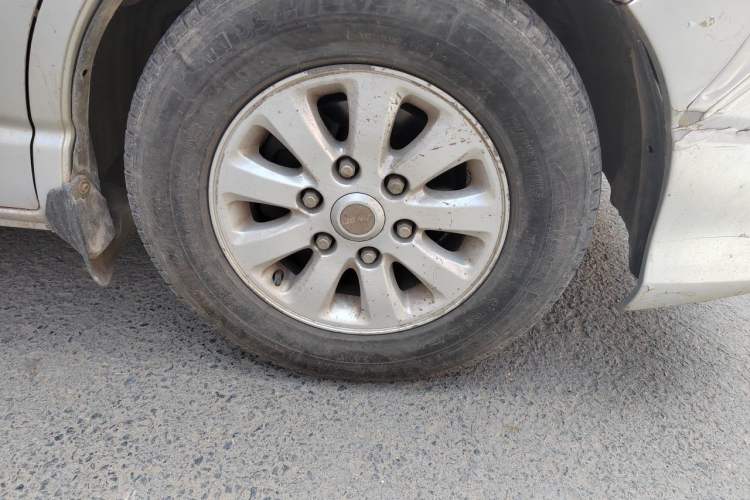 Used Jinbei Grace 2010 2.4L 3rd Generation Luxury Long-Wheelbase 9-Seater — 4RB2 Right Front Wheel Hub