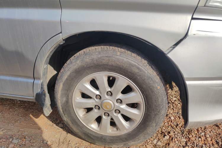 Used Jinbei Grace 2010 2.0L Ruixiang Luxury Version (Short Wheelbase) 1TR Right Front Wheel Hub