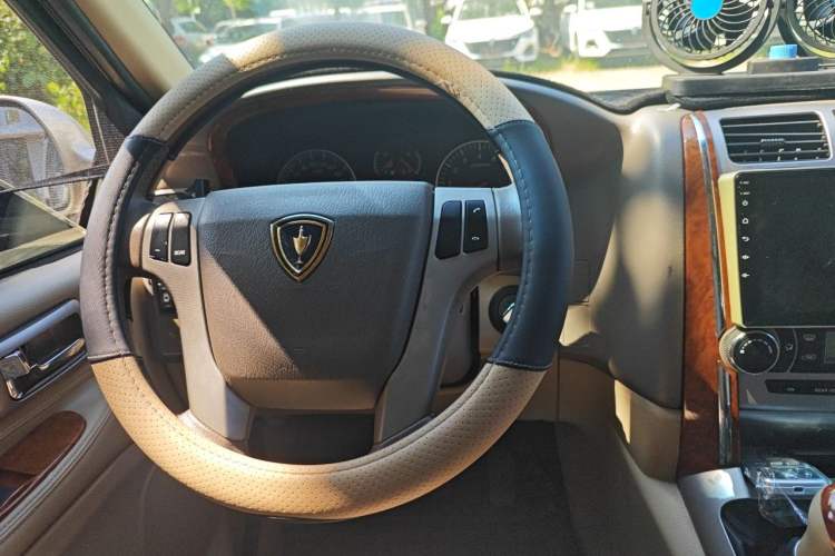 Used Jinbei Grace 2010 2.7L 3rd Generation Yu Ling Luxury Version Long Wheelbase 9-Seater Equipped with 2TR Engine Steering Wheel