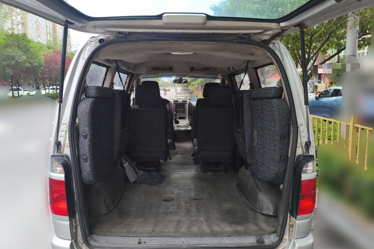 Used Jinbei Grace 2010 2.0L Ruixiang Luxury Version (Short Wheelbase) 1TR Trunk