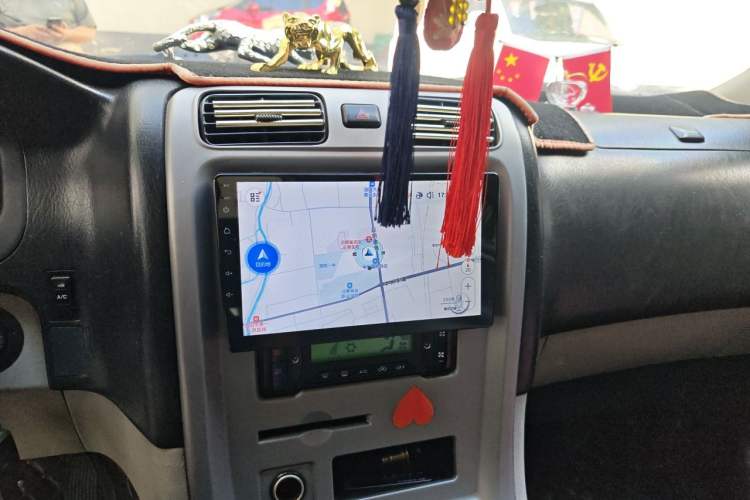 Used Jinbei Grace 2013 2.0L Zhi Ling Standard Model 9-Seater National Games Commemorative Edition China IV Emission Standard 9 Seats Audio And AC Panel