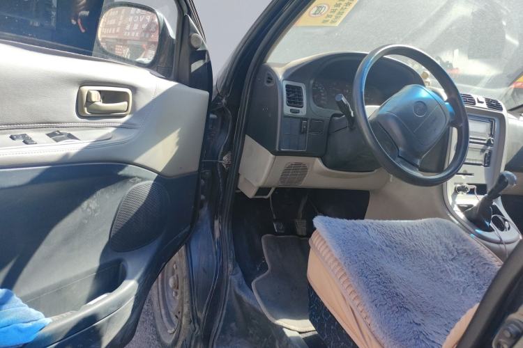 Used Jinbei Grace 2013 2.0L Zhi Ling Standard Version 7-Seater National Games Commemorative Edition China V Standard Driver Seat