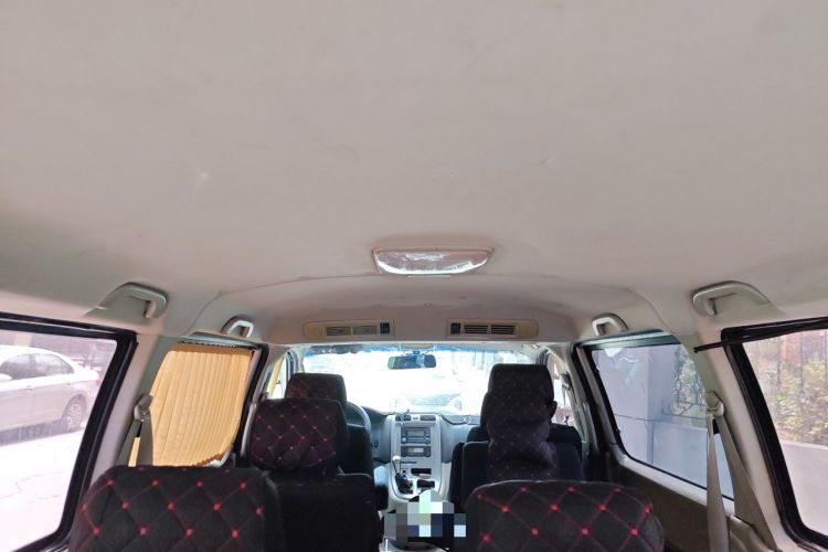 Used Jinbei Grace 2013 2.0L Zhi Ling Standard Model 9-Seater National Games Commemorative Edition China IV Emission Standard 9 Seats Headliner