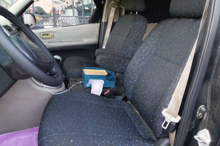 Used Jinbei Grace 2013 2.0L Zhi Ling Luxury 9-Seater All-Games Commemorative Version China V Emission Standard 9 Seats Left Front Seat