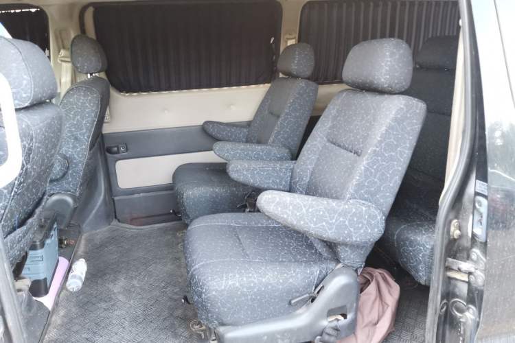 Used Jinbei Grace 2013 2.0L Zhi Ling Luxury 9-Seater All-Games Commemorative Version China V Emission Standard 9 Seats Left Rear Seat