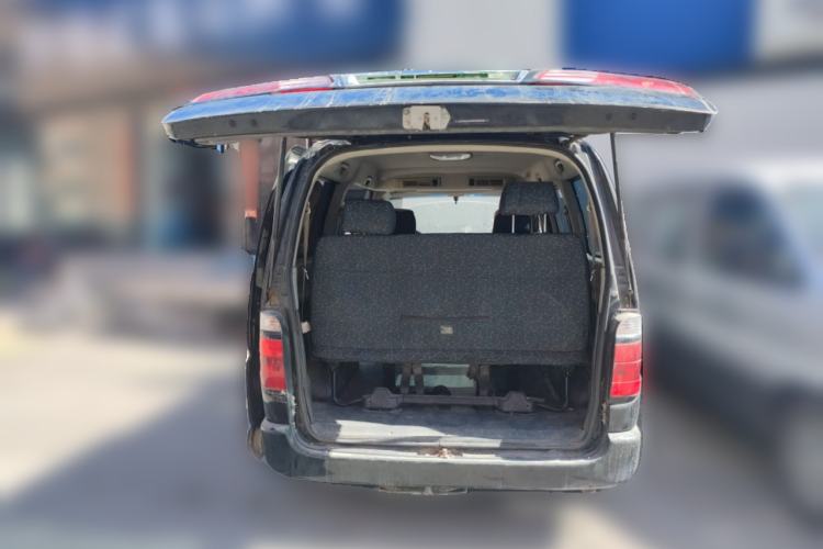 Used Jinbei Grace 2013 2.0L Zhi Ling Standard Version 7-Seater National Games Commemorative Edition China V Standard Trunk