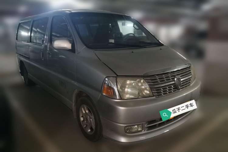 Used Jinbei Grace 2013 2.0L Zhi Ling Luxury 11-Seater National Games Commemorative Edition China IV Standard 10 Seaters Front Right 45 Deg