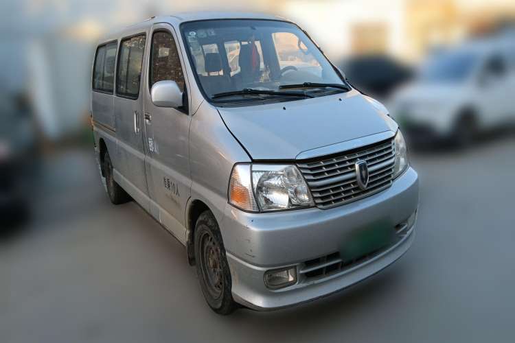 Used Jinbei Grace 2013 2.0L Zhi Ling Standard Version 11-Seater National Games Commemorative Edition Euro 5 10-Seater Front Right 45 Deg
