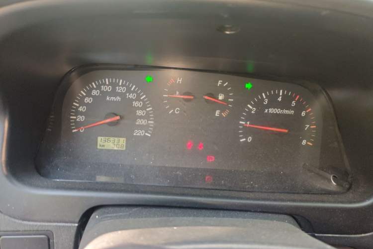 Used Jinbei Grace 2013 2.0L Zhi Ling Standard Model 9-Seater National Games Commemorative Edition China IV Emission Standard 9 Seats Instrument Cluster