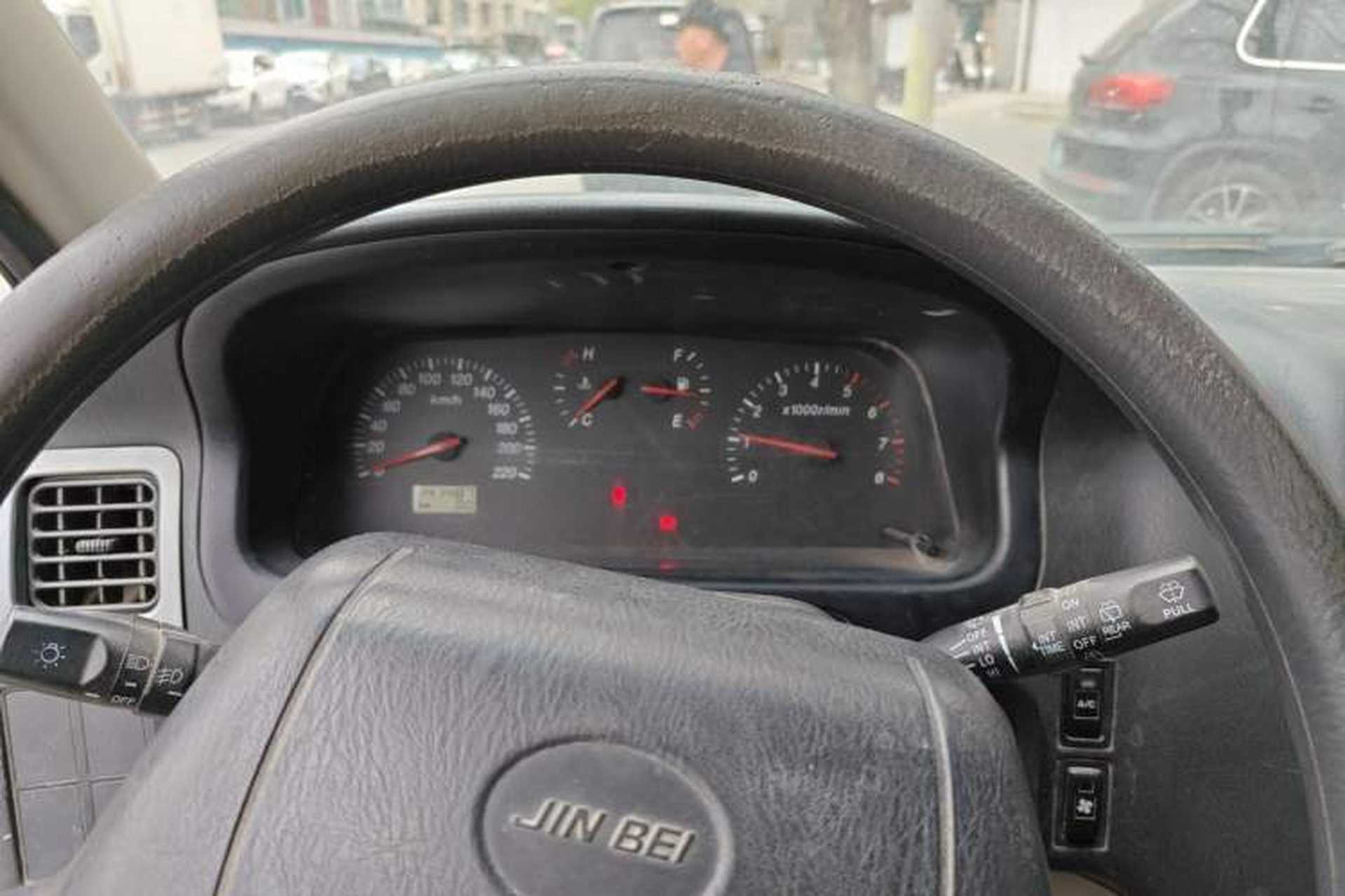 Used Jinbei Grace 2013 2.0L Zhi Ling Standard Model 9-Seater National Games Commemorative Edition China IV Emission Standard 9 Seats Instrument Cluster