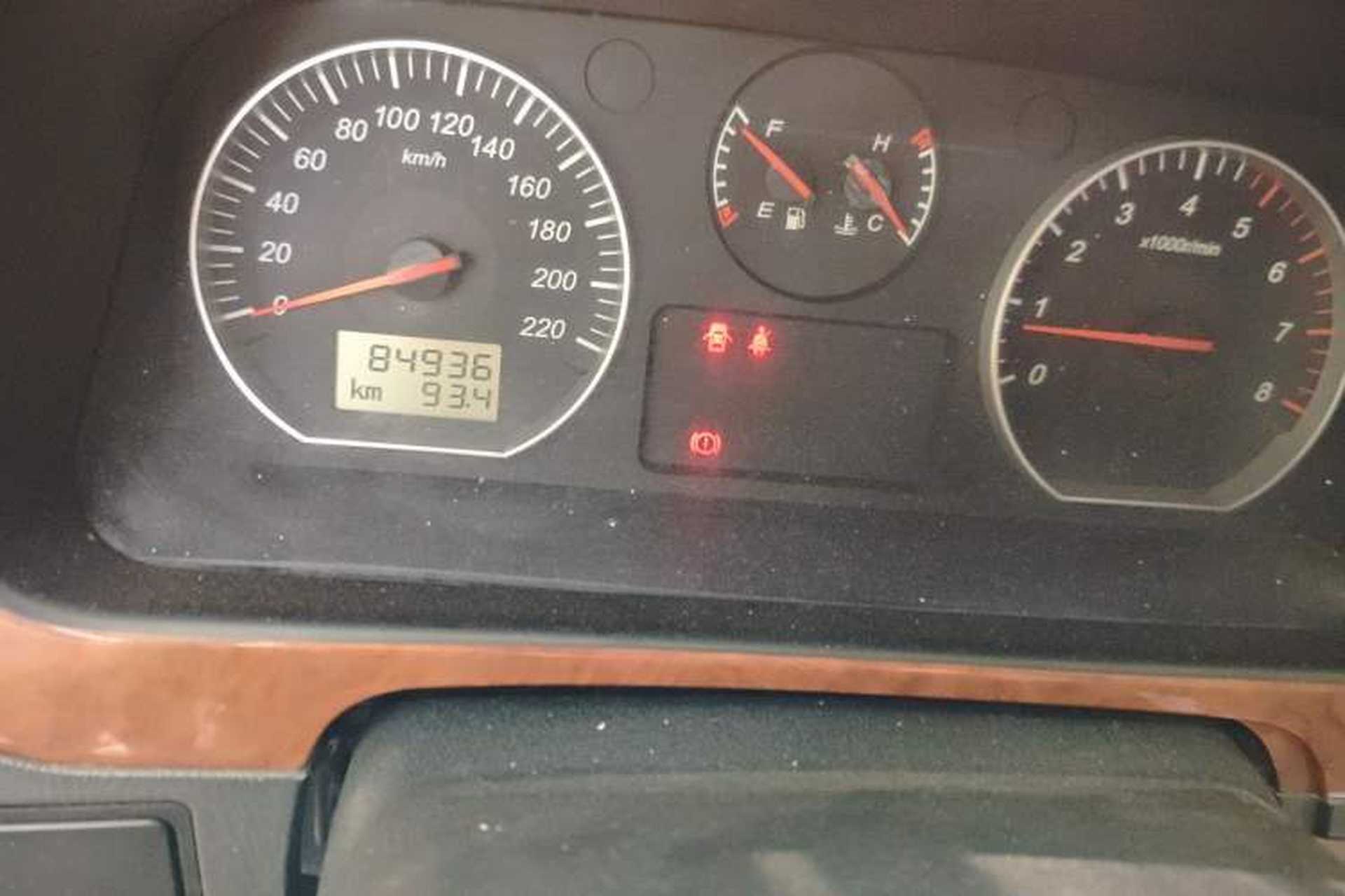Used Jinbei Grace 2013 2.0L Zhi Ling Standard Version 7-Seater National Games Commemorative Edition China V Standard Instrument Cluster