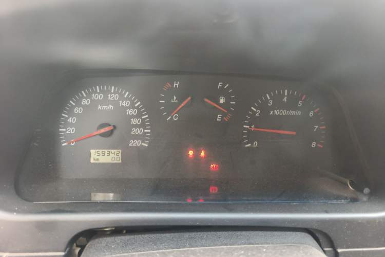 Used Jinbei Grace 2013 2.0L Zhi Ling Standard 7-Seater All-Games Commemorative Version China IV Standard Instrument Cluster