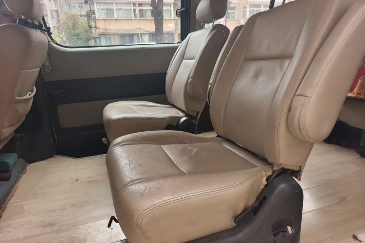 Used Jinbei Grace 2013 2.0L Zhi Ling Standard 7-Seater All-Games Commemorative Version China IV Standard Left Rear Seat