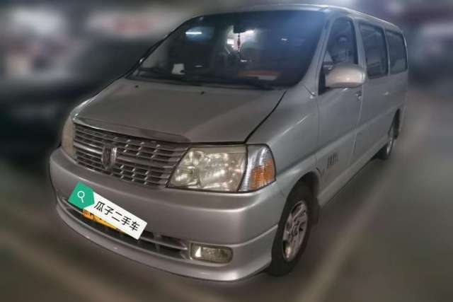 Jinbei Grace 2013 2.0L Zhi Ling Luxury 11-Seater National Games Commemorative Edition China IV Standard 10 Seaters مستعملة