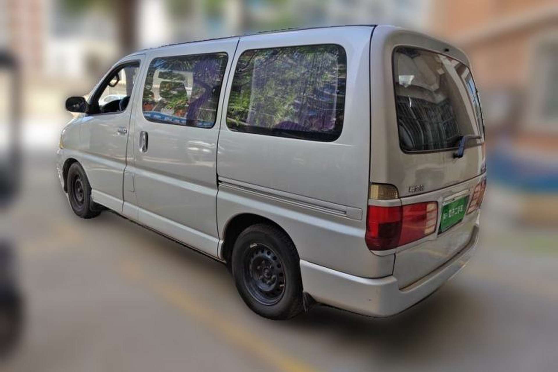 Used Jinbei Grace 2013 2.0L Zhi Ling Standard 7-Seater All-Games Commemorative Version China IV Standard Rear Left 45 Deg