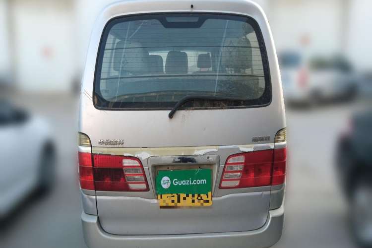 Used Jinbei Grace 2013 2.0L Zhi Ling Standard Version 11-Seater National Games Commemorative Edition Euro 5 10-Seater Rear