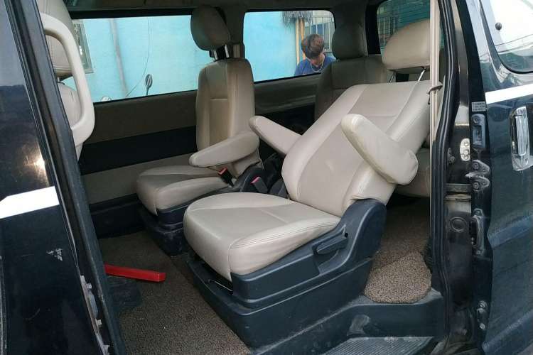 Used Jinbei Grace 2014 2.0L Luxury Short-Wheelbase 7-Seater 1TR Left Rear Seat