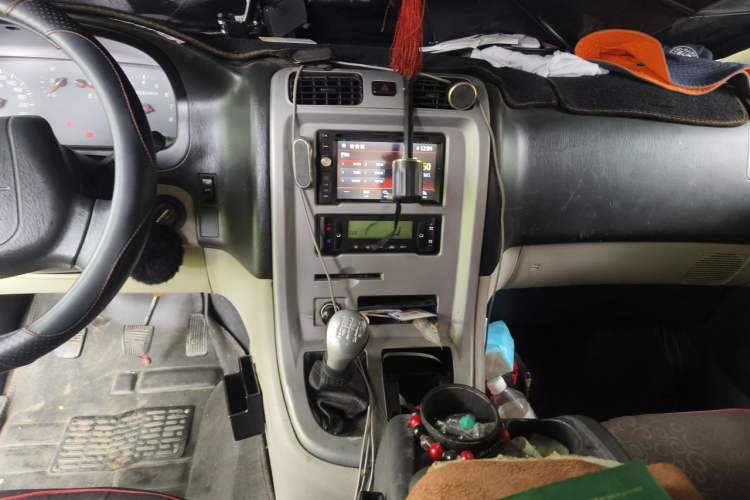 Used Jinbei Grace 2014 2.0L Luxury Long-Wheelbase 9-Seater 1TR Audio And AC Panel