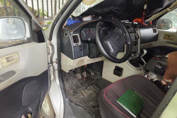 Used Jinbei Grace 2014 2.0L Luxury Long-Wheelbase 9-Seater 1TR Driver Seat