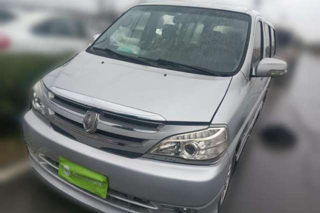 Jinbei Grace 2014 2.4L Standard Version Long Wheelbase 10-Seater 4RB2 مستعملة