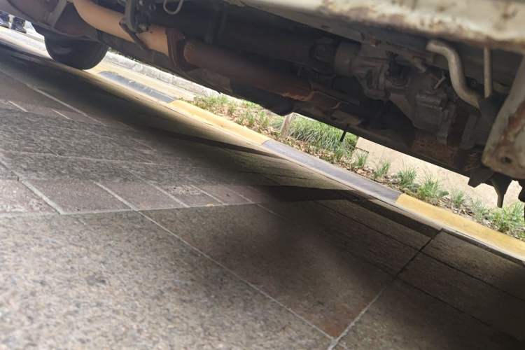 Used Jinbei Grace  Chassis Front Right